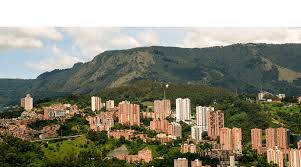 El alcalde de medellín, daniel quintero, anunció este jueves que medellín tendrá cuarentena total para este puente de reyes. Es Falso Que Suicidios Han Aumentado 26 Durante Cuarentena En Medellin Colombiacheck