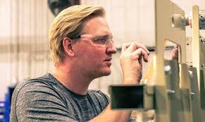 Rebecca Bruton's Instagram, Twitter & Facebook