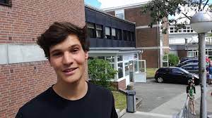 Von girokonto und finanzierung über geldanlage bis versicherungen: Eutin Wincent Weiss Zu Gast In Seiner Alten Schule Shz De