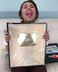 Dhvani Bhanushali Crosses 1 Million Subscribers On Youtube Receives The Gold Play Button The Indian Wire