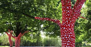Botanical sketches, biomorphic collages and soft sculpture), along with a horticultural showcase based on one of her paintings. New York Botanical Garden Kusama Garden Pass Ticket Getyourguide
