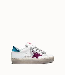 Fondée en 2000 par alessandro gallo et francesca rinaldo, un couple passionné d'art et de mode, golden goose séduit rapidement grâce à sa patte. Golden Goose Deluxe Brand Hi Star Sneakers Color White Playground