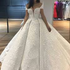 Pin By مريم العوبثاني On Wedding Dress Dresses Wedding Dresses Lace Gorgeous Gowns