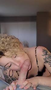 strwberriebb - Porn Videos & Photos - EroMe