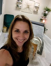 Sadie Neely's Instagram, Twitter & Facebook