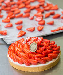 Tarte Fraise Mascarpone The Making Of Laduree Pastry Creation Backstage Chef Laduree Food Winter Food French Pastries