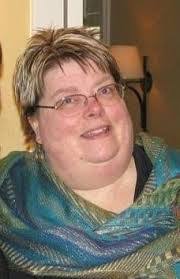 Vivian Holm's Instagram, Twitter & Facebook