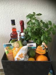 Its name comes from the french slang word for aperitif, which is apero. Aperol Geschenkidee Geschenkideen Kleine Geschenke Diy Geschenke