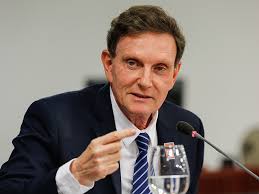 Ambos têm estado juntos em eventos. Crivella Filia Bolsonaros E Negocia Acordo Para Eleicoes Cidadeverde Com