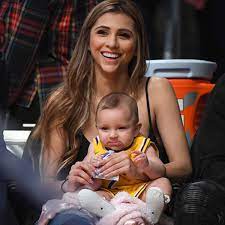 He and denise welcomed a daughter named zoey in july 2018. Lonzo Ball S Baby Mama Denise Garcia Brings Baby To Lakers Game Daddy Balls Out