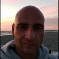 30+ "Robert Damm" profiles