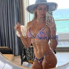 Charlotte Flair selfie in a bikini : rCharlotte_Flair