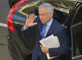 El ministro de relaciones exteriores, heraldo muñoz, viajó esta noche a canadá, con el fin de la visita del canciller muñoz se realiza en momentos en que la relación entre chile y canadá se. El Estimulo Etiqueta Heraldo Munoz