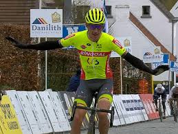 Robeet won the combativity award at stage 2 of the 2016 tour de wallonie. Ooua5 Lnifrymm