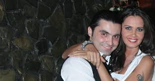 În prezent oana zăvoranu este căsătorită cu alex ashraf după o relație de lungă durată. Imagini De Colectie Vezi Cum A Tavalit O Pepe Pe Oana Zavoranu La Nunta Lor Din 2006