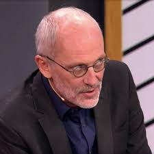 Молодежный чемпионат мира по хоккею 2020. Aleksandr Gordon Poceloval Sobachku Prishedshej V Shou Muzhskoe Zhenskoe Korolevy Krasoty Vokrug Tv