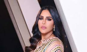 بسبب تصريحاته المسيئة لنبي الإسلام أحلام تهاجم ماكرون إلا رسول الله صورة القدس العربي