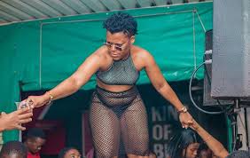 Dec 15, 2018 · zodwa wabantu is a popular johannesburg based, south african controversial dancer. Zodwa Wabantu On The Spot For Not Following Covid 19 Guidelines Jozi Wire