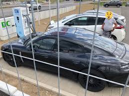 The concept version of the taycan, named the porsche mission e, debuted at the 2015 frankfurt motor show. Jana On Twitter Schau An Ein Porsche Taycan Hat Sogar Einen Frunk