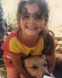 Multitud de libros con los derechos de autor expirados han sido publicados en internet en este formato. La Linda Foto Con La Que Maria Luisa Godoy Demuestra Que Con Sus Hijas Son Iguales