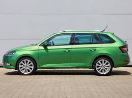 It gets very much difficult to maintain and manage your vehicle when you don't have enough knowledge related with technical issues and complexities. Skoda Fabia Combi 2019 Pictures Information Specs