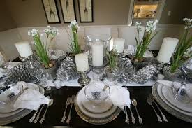60 Elegant Table Centerpiece Ideas For Christmas Family Holiday Net Guide To Family Holidays On The Internet Christmas Table Centerpieces Elegant Christmas Centerpieces Christmas Table Settings