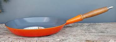 Vintage Le Creuset Skillet 26 Flame Orange 10 5 Etsy Le Creuset Skillet Wood Handle Enameled Cast Iron