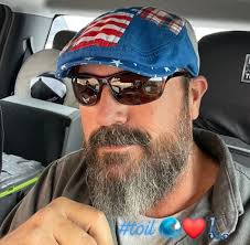 Anyone have a copy of the lyrics for 'do the rat' and 'Bo Diddley goes  east' by King Kurt?, or know where I can find them?