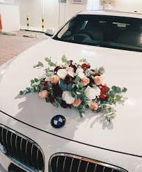 Decorating the wedding car is definitely a fun and creative way to honor (or even embarrass) the newly married the best wedding car decorations + fun ways to decorate the wedding car. Wedding Car Decoration Elly Sera Florist
