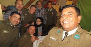 Una "selfie" llena de amor: Carabineros celebró cumpleaños junto a joven  que padece enfermedad congénita