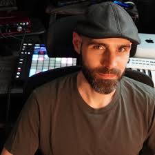 I'm very excited to announce that I've started a full time position as an  instructor at The Los Angeles Recording School! I'll be teaching classes