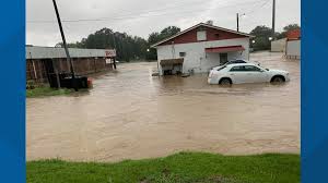 41 historical floods in singapore s december 1969: City Of Waldron Experiencing Major Flood On Roadways Thv11 Com