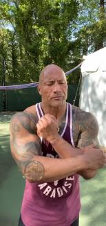In Your Movie S You Go Fint Sur Inof Women How Want Marry And I Want Not Mary To Old When I See That White Robe Thats Ridic In 2020 Dwayne Johnson