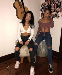 She is also renowned for her rapping and singing skills. Siangietwins Photos And Outfits On 21 Buttons