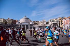 Whether you would like to eat in the best pizzeria of naples, lose yourself in the artistic richness and monuments of the city or simply want to wander the streets and alleys of the dense historic center of naples, naples pass. Napoli City Half Marathon Runczech