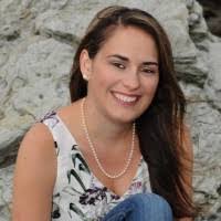 Alicia Bragg's Instagram, Twitter & Facebook