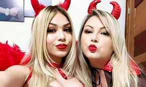 Vlog mc melody minha opinião. Mae De Mc Melody Aparece E Diz Que Sempre Foi Contra A Erotizacao Da Filha Saiba Mais Popline