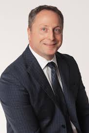 Andrew Ullrich's Instagram, Twitter & Facebook