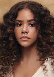 Fan Casting Antonia Gentry as Hazel Baxter-Clement in The Cousins