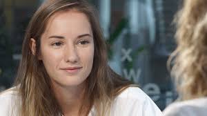 Herečka eliška křenková, lékař dušan singer a blogerka michaela duffková. Je Mi Jedno Jak Se Na Me Kdo Kouka Delam Veci Tak Jak Je Citim Rika Krenkova Dvtv Na Aktualne Cz