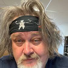 Me, looking around at all the “allies” who don't get sarcasm.