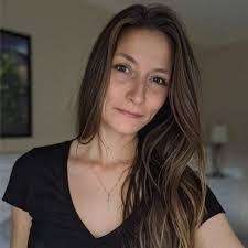 Belinda Brannon's Instagram, Twitter & Facebook