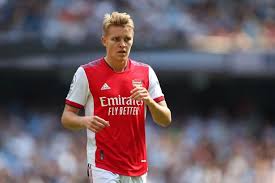 Arsenal confirm signing of real madrid midfielder odegaard. Bukayo Saka S Role Is Set To Change To Accommodate Martin Odegaard S New Arsenal Position Mirror Online