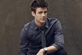 5 Fakta Menarik Soal Aktor Pemeran Serial The Flash Grant Gustin