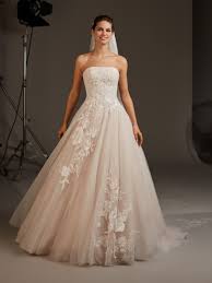 L'abito da sposa rosa antico e quello rosa cipria sono tra le soluzioni più gettonate per i matrimoni del 2017. Ø¬ÙˆØ±Ø¬ Ø³ØªÙŠÙÙ†Ø³ÙˆÙ† Ù…Ù…Ø±Ø¶Ø© Ø«Ù… Vestito Da Sposa Rosa Plasto Tech Com