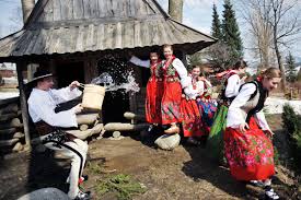 ˈɕmigus ˈdɨnɡus) is a roman catholic celebration held on easter monday across central europe. Wielkanocne Obyczaje Artykul Culture Pl