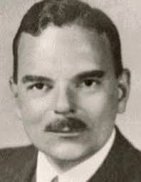 What is the history of the many-named mansion at the southern end of Lake  Mamanasco?