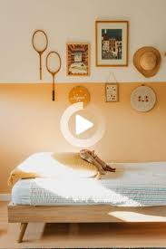 Visite A Domicile De Yasmine Boheas A Toulouse Style Sud De La France In 2020 Kids Bedroom Walls Bedroom Orange Wall Decor Bedroom