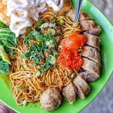 Nikmatnya Mie Ayam Goreng Bakso Panjang Masakan Indonesia Makanan Dan Minuman Makanan