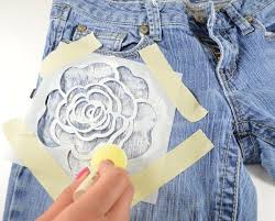 How To Paint A Pair Of Painted Jeans Floral Jeans Step 5 Denim Crafts Diy Fashion Upcycle Clothes